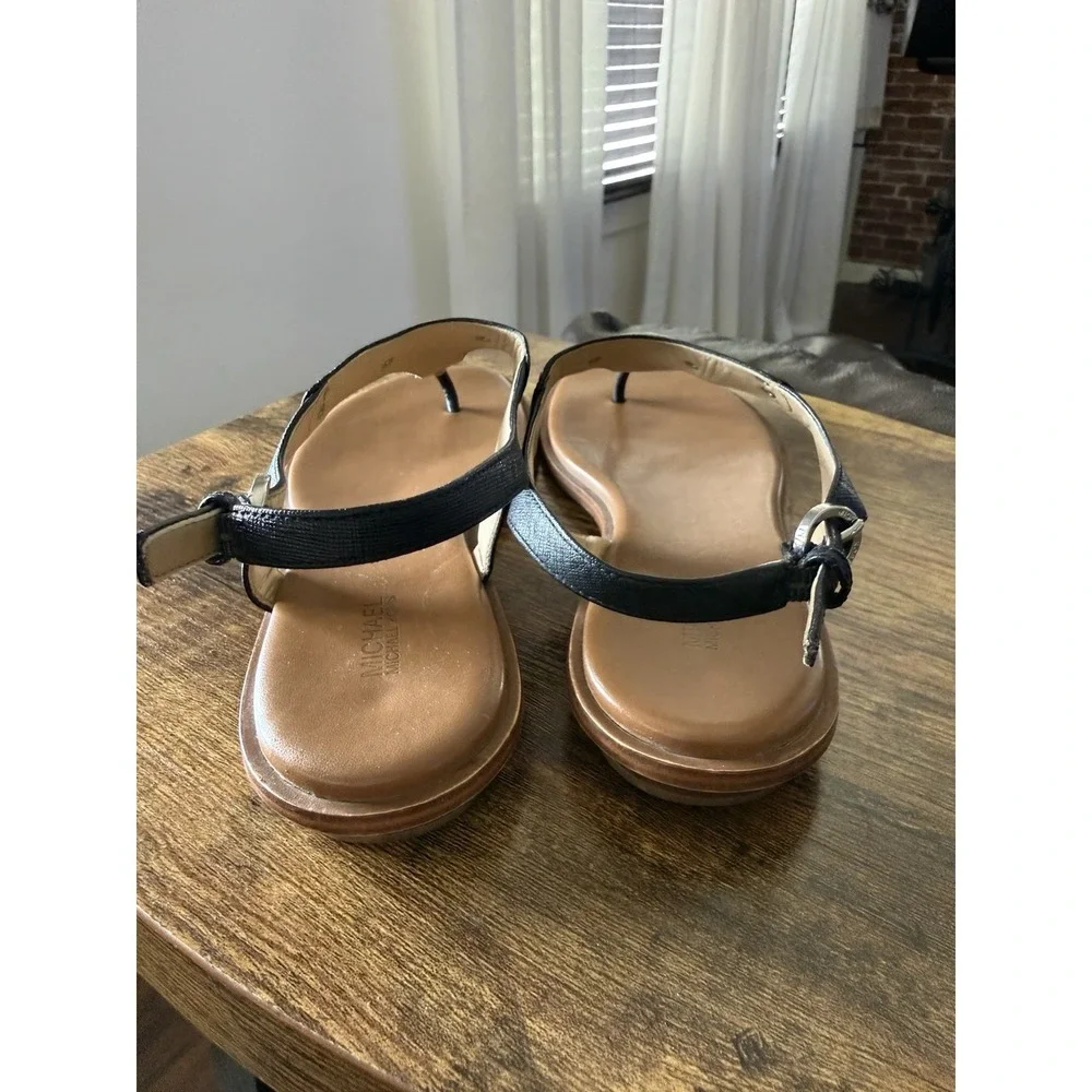 Michael Kors Women's MK Silver Plate Flat Leather Thong Sandals Black size 9M